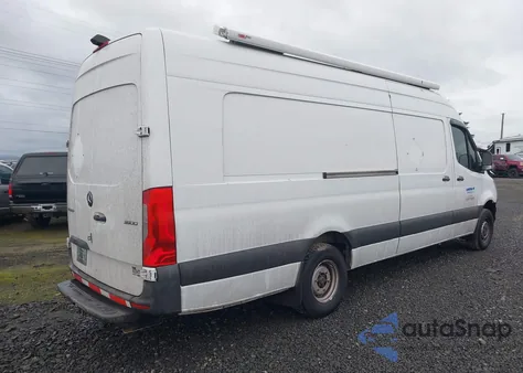 2021 Mercedes-Benz Sprinter 3500 High Roof I4 z USA, uszkodzony, nr VIN W1Y5DDHY4MT046944